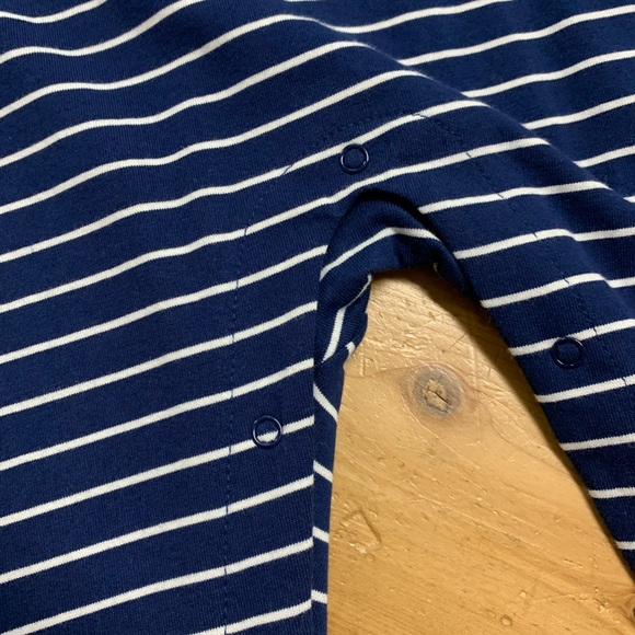 Cute baby polo jumper with matching hat. - Picture 4 of 5